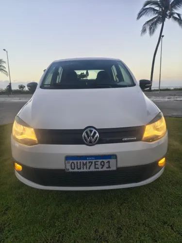 Volkswagen Fox Bluemotion 1.0 MI Total Flex 12V 5P 2014