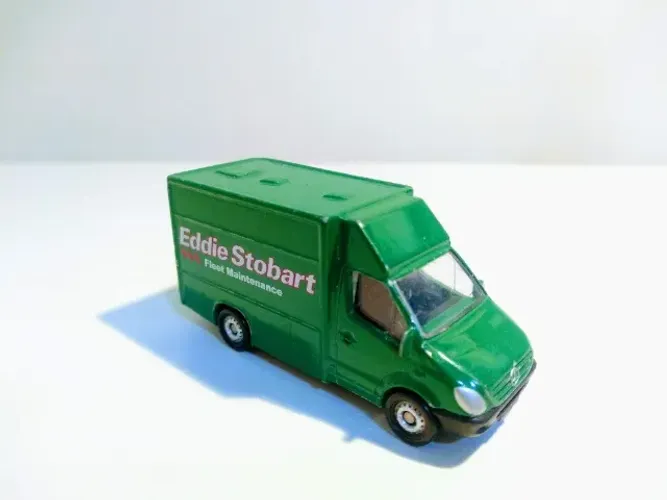 Carrinho Corgi Van Mercedes-Benz Sprinter