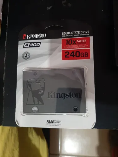 Este é um SSD Kingston A400 de 240GB (modelo SA400S37/240G)