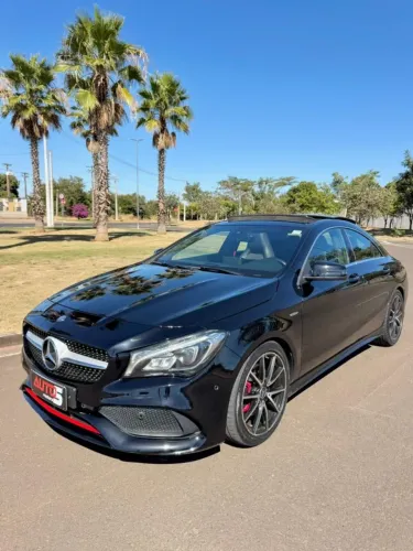 Mercedes-Benz CLA-250 Sport 4matic 2.0 16V 211cv Aut. 2017