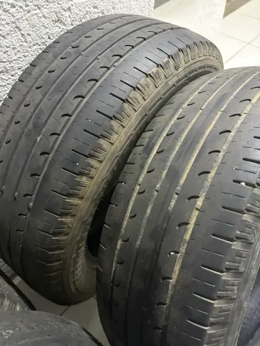 Pneus 215/60R17