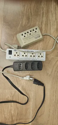 Três filtros de linha