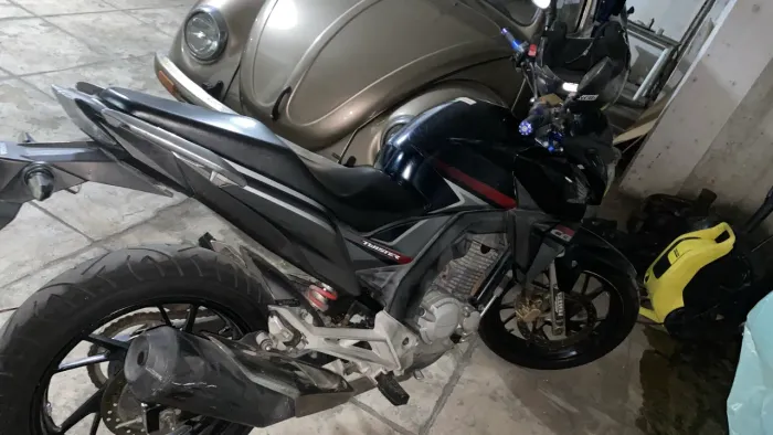 Moto cb Twister 250cc NOVA 