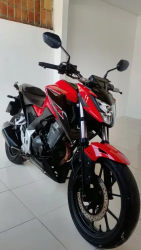 Cb Twister 300f versão ABS IPVA 2026 já esta pago