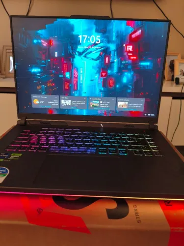 Notebook Gamer ASUS ROG Strix G16 - Intel Core i9 13ª geração, RTX 4060, 16GB, 512GB SSD