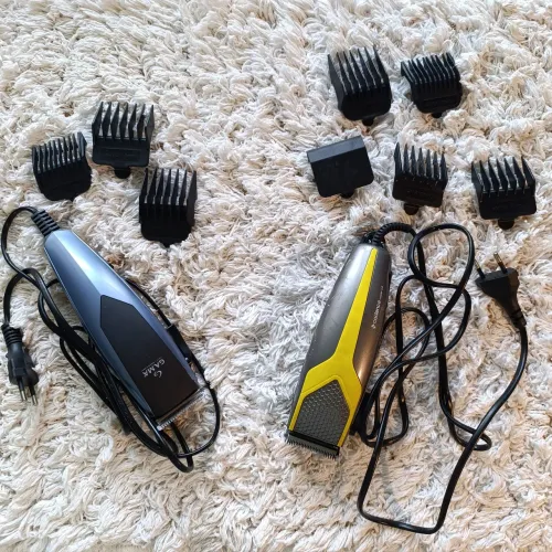 Lote de 2 Máquina de Cortar Cabelo e Barba Gama e Cadence