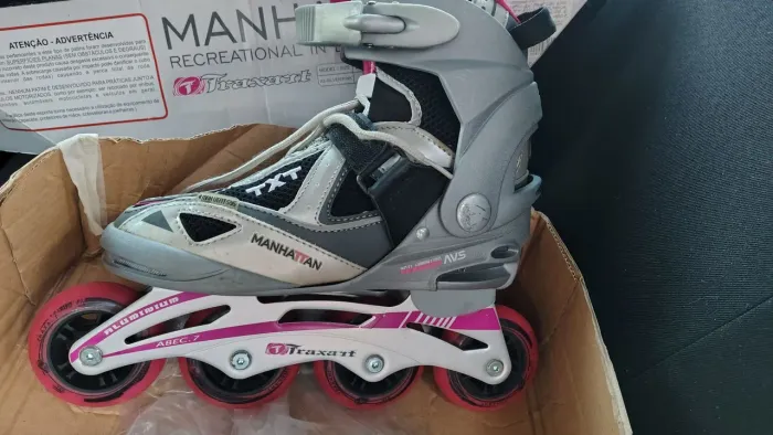 Patins Manhattan + equipamentos de proteção