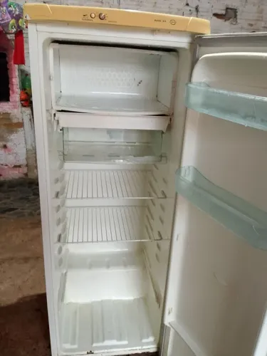 Vendo geladeira 