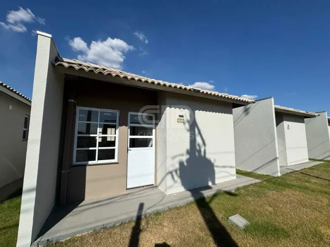 Casa com 2 Quartos no Parque do Cerrado Condomínio Jatobá