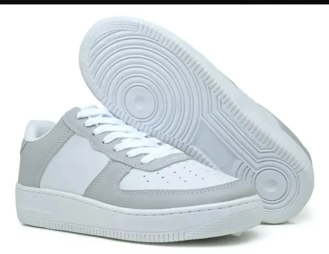 Tenis casual Branco com cinza unissex