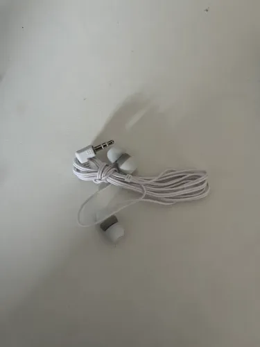 FONE DE OUVIDO (com fio)