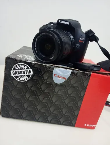 Câmera fotográfica digital Cannon EOS Rebel T7