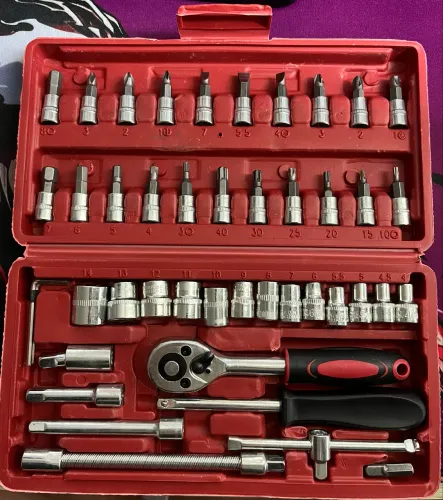 Kit De Ferramentas 46 Peças Jogo De Soquetes Chave Catraca Reversível Com Maleta