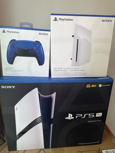 PS5 Pro 2TB com leitor de disco, seminovo e na garantia