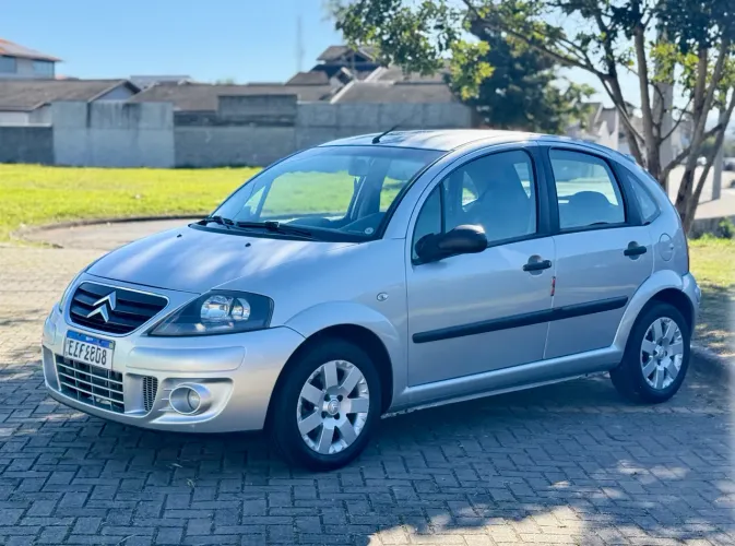 Citroen C3 GLX 1.4/ GLX Sonora 1.4 Flex 8V 5P 2012