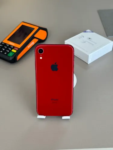 iPhone XR 64 gigas semi novos 