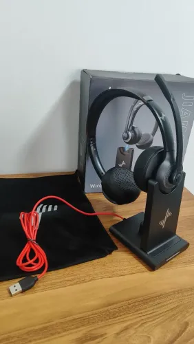 Headset Jiamqishi EH02U Bluetooth/2.4 GHz USB, Flip to Mute com base de carregamento