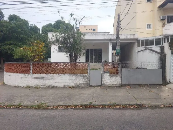Casa 219m² 3 Quartos, à venda por 900.000,00 Vila Valqueire, Rio de Janeiro, RJ