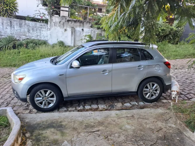 Mitsubishi ASX 2.0 16V 4X4 160cv Aut. 2011