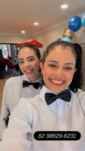 Garçons Profissionais para Eventos - *