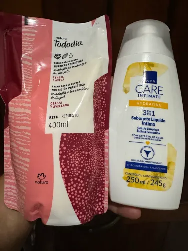 Kit Refil Hidratante Natura Cereja e Avelã + Sabonete líquido íntimo Avon