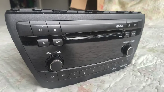 Rádio original Suzuki S-Cross 