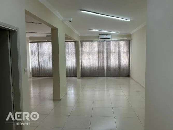 Sala Comercial no Centro da Cidade