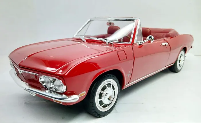Miniatura Covair Monza 1969 1/18