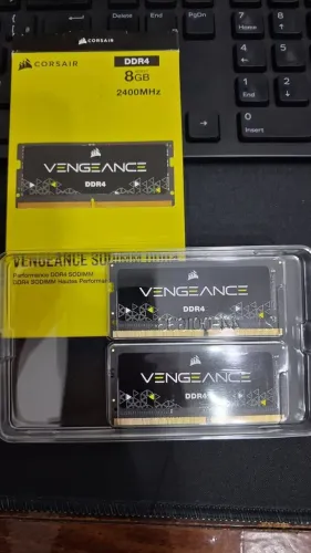 Memória Notebook Laptop DDR4 16GB Corsair Vengeance (2 x 8GB)