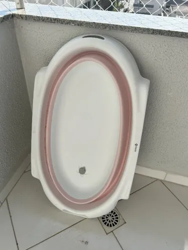 Banheira com suporte