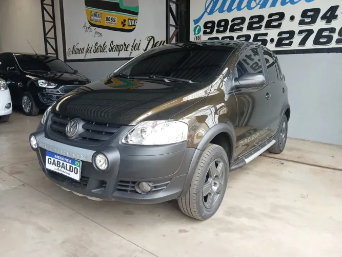 Volkswagen Crossfox 1.6 MI Total Flex 8V 5P 2008