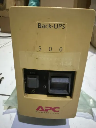 No real APC Backup-UPS 500 VA