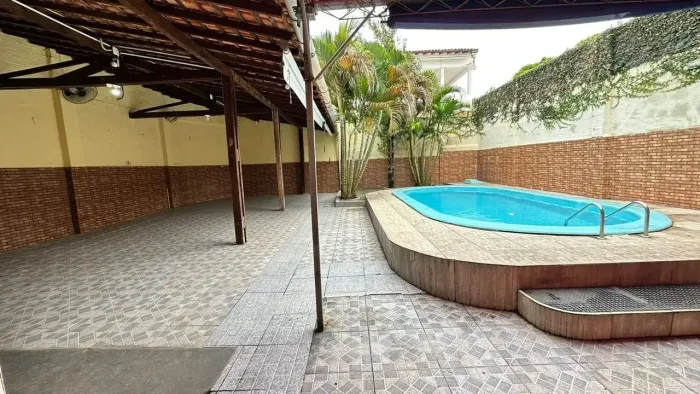 Casa de 4 quartos em icoaraci com piscina passo a parte do financiamento pode pagar no nom