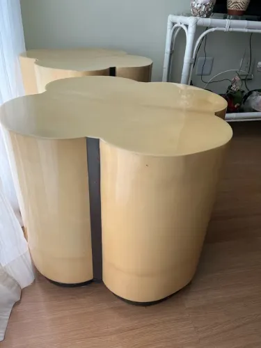 Mesinha laqueada