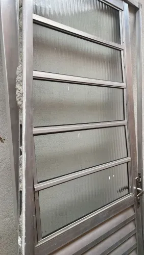 Porta de alumínio 80cm