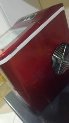 Vendo essa máquina de gelo portátil 