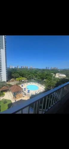 Condominio Rosas! Sala com com dependencia, varanda e vaga