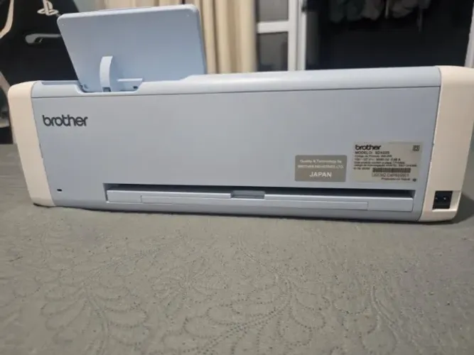 Máquina de Corte ScanNCut CM225X - Pouco Usada