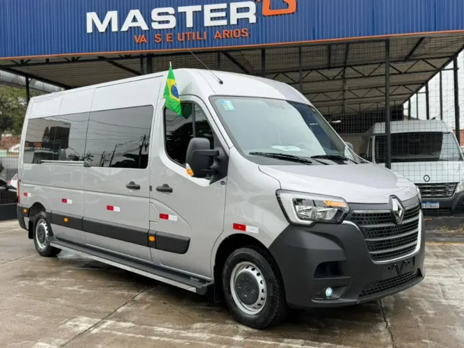 Renault Master 2.3 DCI Executive Longo 16L Dies 2027
