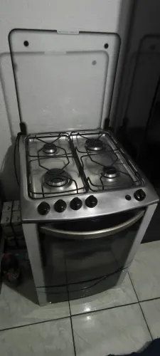 Fogão Eletrolux 4 bocas (SUPER CONSERVADO)