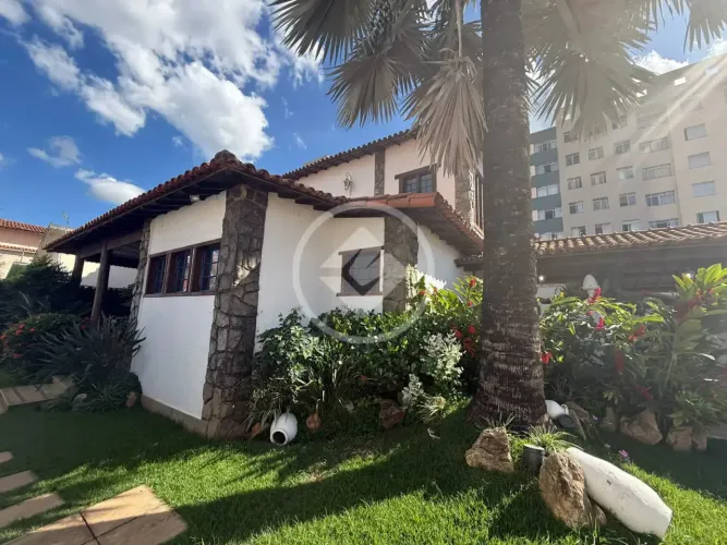CASA 5 QTS, 6 VAGAS, 929M² - BAIRRO CENTRO DE PEDRO LEOPOLDO / MY BROKER LS codigo: 277511
