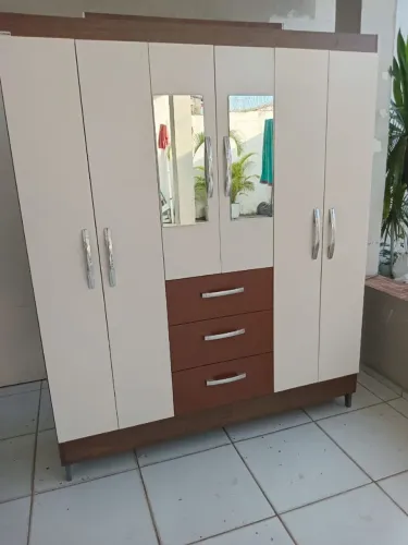 Guarda Roupa