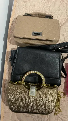 Lote roupas, bolsas, sapatos e maquiagem