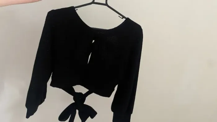 SECADOR DE CABELO + BLUSA DE LINHA AJUSTAVEL COM 2 AMARRAÇÕES