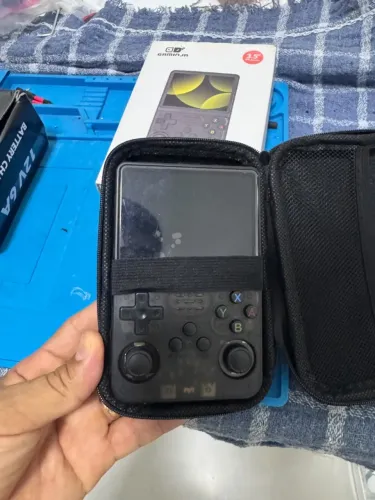 Game Console gaminja R36S, cartão TF de 64 GB integrado