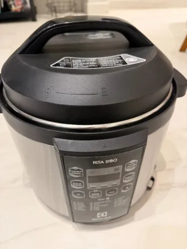 Panela de pressão elétrica Electrolux PCC20