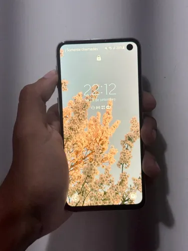 Galaxy S10e (leia a descrição)