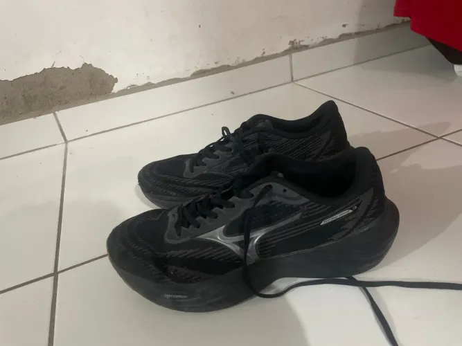 Tênis mizuno gota 3