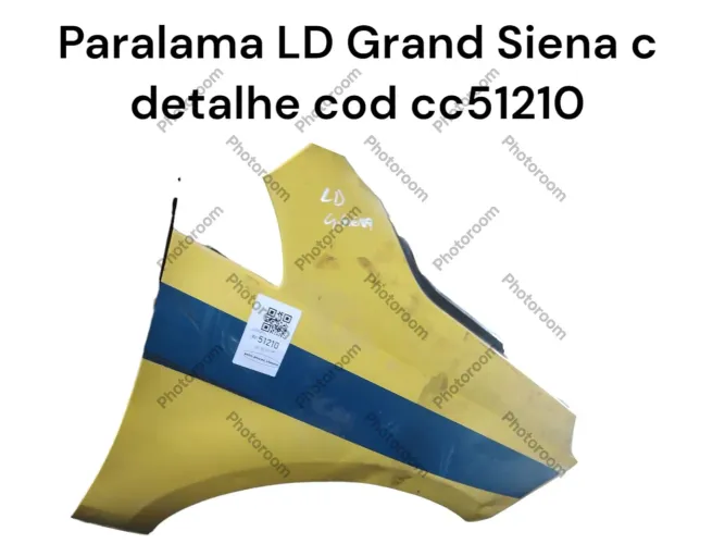 Paralama direito Grand Siena com detalhe 