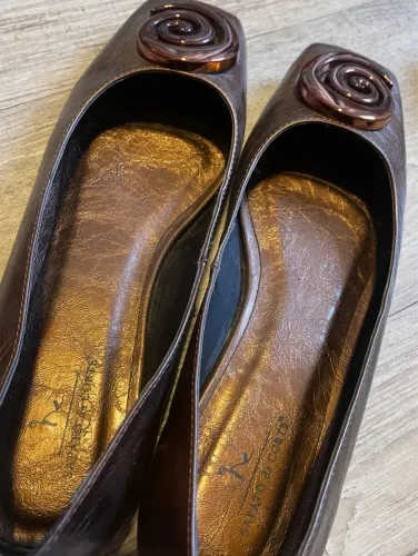 Sapatos em excelente estado. Desapego. Valor unitário do sapato da capa..